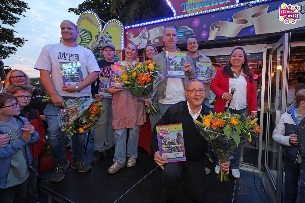 Uitreiking van de kermisprijzen in 2025. (Klik om de foto te vergroten).